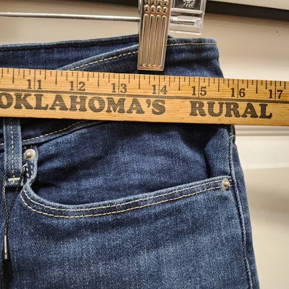 New- Levi's Signature Jeans Women's 10 30x25 Crop Mid Rise Skinny Blue - Picture 5 of 11